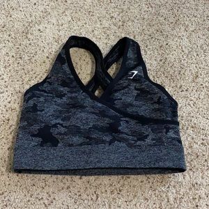 Gymshark adapt camo sports bra - size M